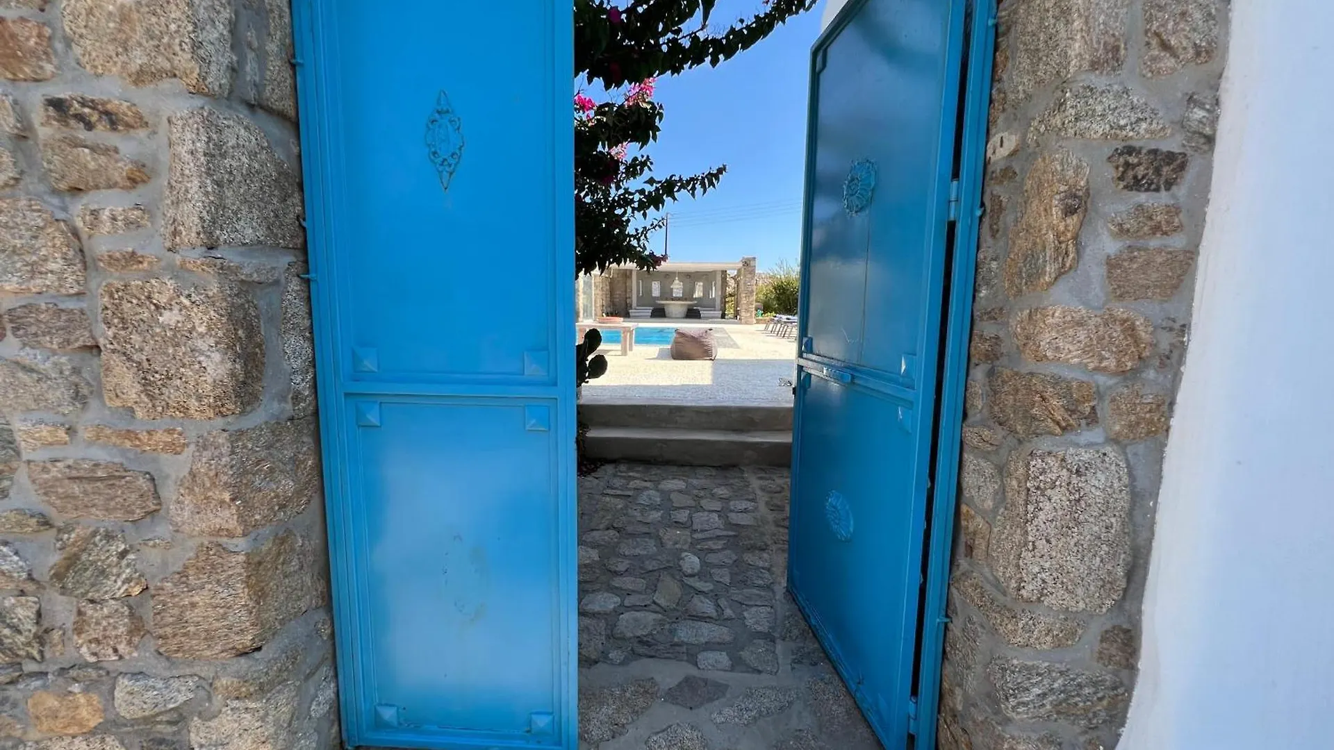 Sea View Villa With Private Pool Ornos  Griekenland